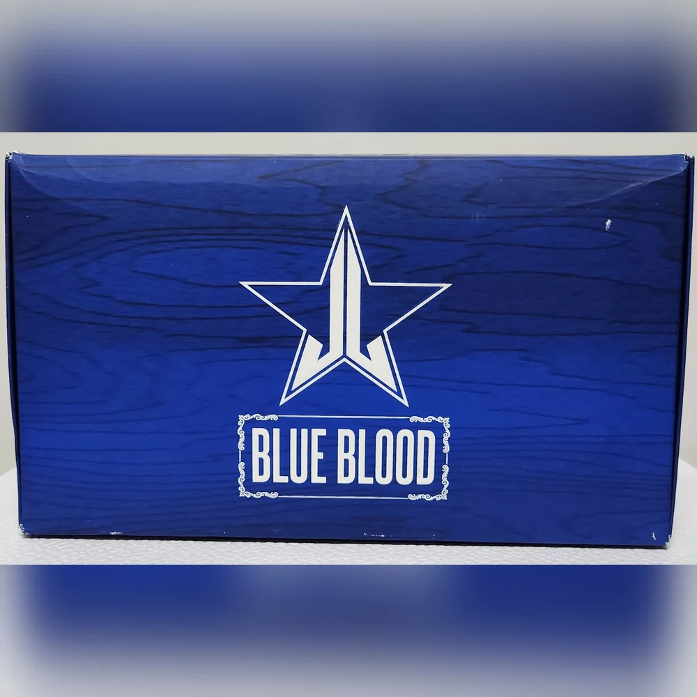 JEFFREE STAR COSMETICS Blue Blood ARTISTRY Pallette 18 Eyeshadows NWT